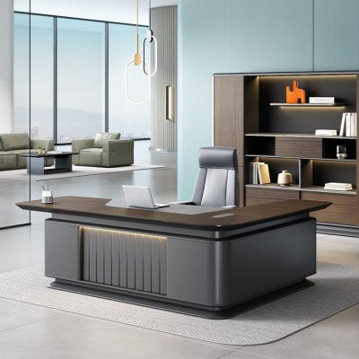 trang trí bàn làm việc giám đốc